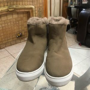 J/SLIDES size 9.5